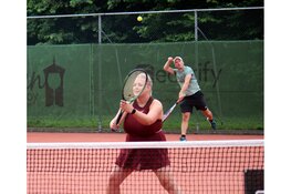 Stortbuien op zondag kunnen pret niet drukken op geslaagd openingsweekend Victorie Open