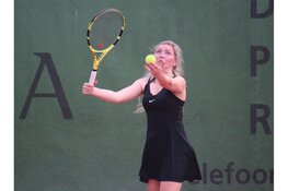 Victorie Open is over de helft na zinderende driesetters op woensdag