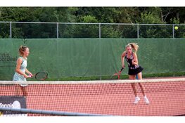 Esmee Biersteker en Rosa Lynn Hoekstra zijn na acht jaar weer een winnende damesdubbel: "Met plezier als drijfveer"