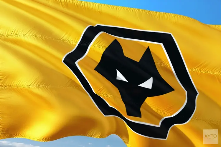 Møller Wolfe verkast van AZ naar "Wolves"