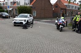 Fietsster gewond na aanrijding met taxi in Alkmaar