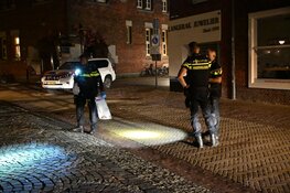 Rolluik beschadigd na explosie bij juwelier in Alkmaar