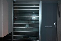 Rolluik beschadigd na explosie bij juwelier in Alkmaar