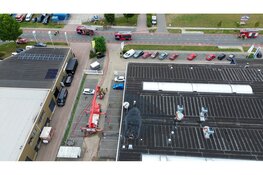 Grote brand bij bedrijf op Berenkoog in Alkmaar