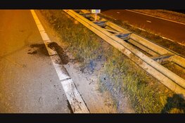Automobilist ramt vangrail N242 en wordt aangehouden