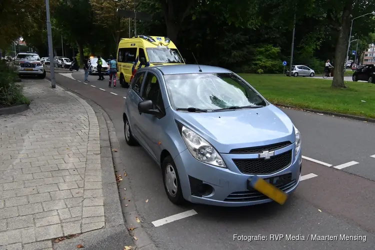 Vrouw gewond na aanrijding met automobilist in Alkmaar