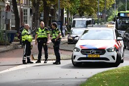 Vrouw gewond na aanrijding met automobilist in Alkmaar