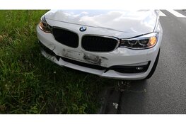 Scooterrijder gewond na ongeval met personenauto op kruising in Alkmaar