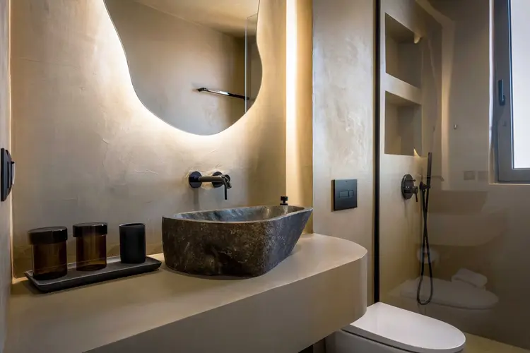Waar let je op bij het kopen van een spiegel met verlichting voor je badkamer?
