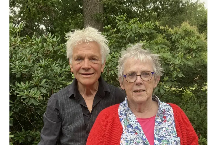 ‘Wil de echte Bambi opstaan’ in De Alkenaer – Jet Quadekker en Pet van der Pas belichten een onbekende kant van Bambi.