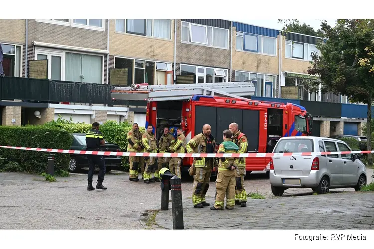 Hulpdiensten groots ingezet na aantreffen overleden persoon in woning