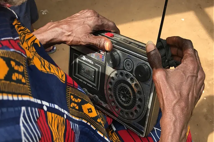 De wederopstanding van live radio in het digitale tijdperk