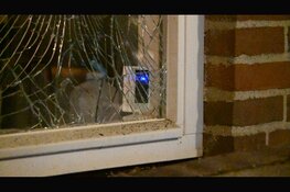 Deur en raam vernield bij explosie in Alkmaar