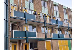 Bewoner vergeet pan op het vuur, politie treedt woning binnen