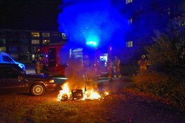 Scooter volledig in vlammen opgegaan in Alkmaar