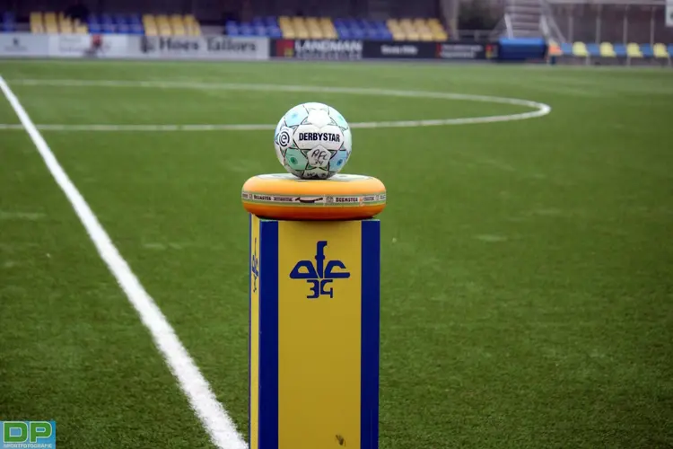AFC '34 mengt zich in subtop na zege op Hollandia