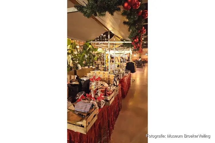 Eerste Kerstpakkettenmarkt & Borrel voor bedrijven in Museum BroekerVeiling