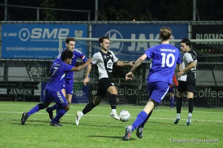 Kolping Boys duidelijk maatje te groot voor SEW in districtsbeker