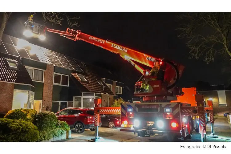 Brand in schoorsteen van woning aan Ilpenwaard