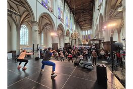 Vitaliteitsmarkt XXL in Grote Kerk: geslaagde dag voor ouderen