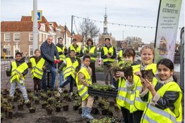 Leerlingen plantten samen voor een groener Alkmaar