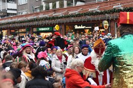 Sinterklaas feestelijk aangekomen in Alkmaar