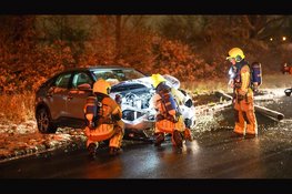 Auto begint te roken tijdens berging na ongeval op N245