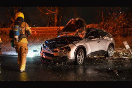 Auto begint te roken tijdens berging na ongeval op N245