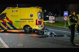 Motorrijder gewond na aanrijding met personenauto