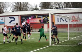 Alcmaria Victrix en Alkmaarsche Boys geven elkaar in derde klasse nog niets toe