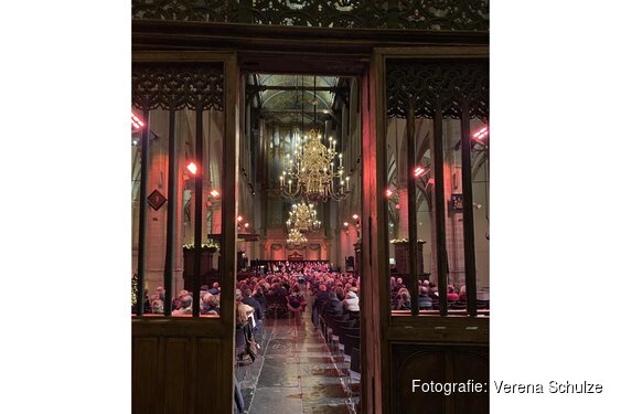 Volkskerstzang op zaterdag 20 december 2025 in de Grote Kerk