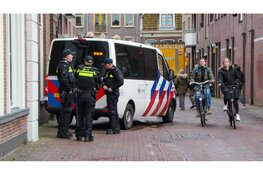 Politie en ME massaal aanwezig in Alkmaar rond duel AZ – Jagiellonia Białystok