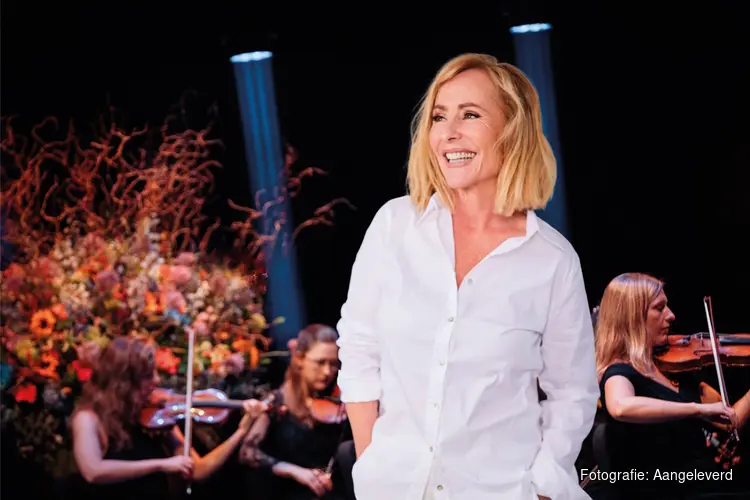 Angela Groothuizen met Kamerata Zuid in Theater De Vest