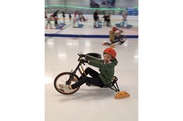 Veilig schaatsen bij ICE Games: 6.000 leerlingen krijgen helm aangeboden