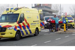 Fietser gewond na aanrijding met busje in Alkmaar