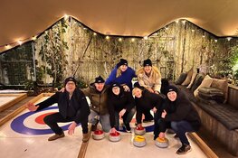 Party Curling blijkt verrassend fanatiek teamuitje