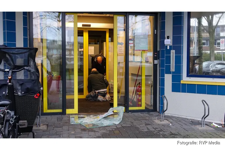 Ramen er uit geslagen bij jeugdzorgpand in Alkmaar