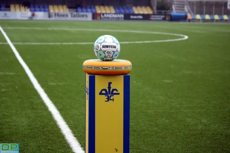 DEM profiteert van gebrek aan scorend vermogen bij AFC '34