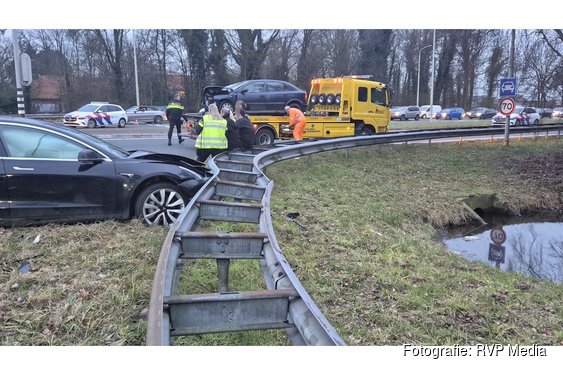 Schade na ongeval tussen twee auto’s op N508