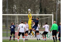 Alcmaria Victrix nestelt zich steviger in middenmoot na winst op St. George