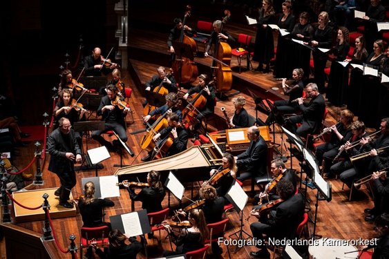 Nederlands Kamerorkest speelt Matth&auml;us-Passion in Grote Kerk