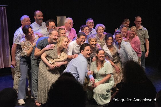 Close-Up zingt in het PCC Lyceum en ARH Bergen