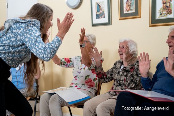 Zing-Cirkel voor senioren in Theater De Vest