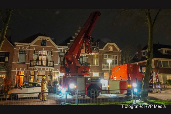 Brandweer bestrijdt schoorsteenbrand in woning Alkmaar