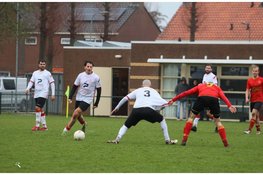 5A: Alcmaria Victrix hard onderuit in Opperdoes. Koedijk klopt DTS in derby