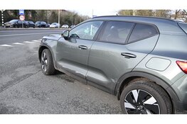 Auto's botsen op de Bergerweg in Alkmaar