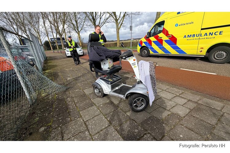 Man gewond na val van scootmobiel in koedijk