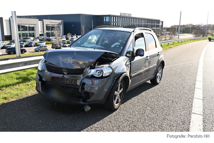 Drie voertuigen betrokken bij kop-staartbotsing op A9 bij Alkmaar