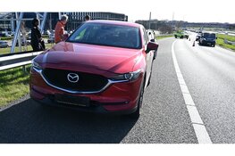 Drie voertuigen betrokken bij kop-staartbotsing op A9 bij Alkmaar