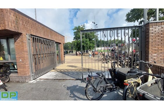 AZ vrouwen maken het nog spannend, maar pakken toch de drie punten